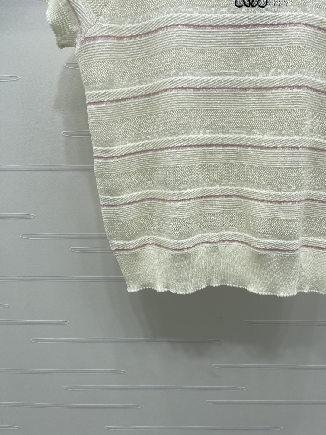 Women's short sleeves